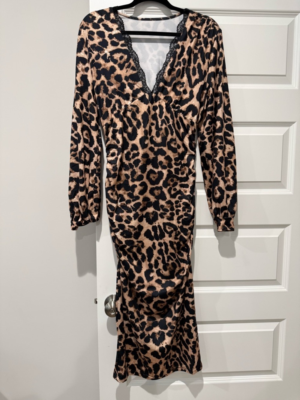 Leopard Print V-Neck Long Sleeve Women's Dress
